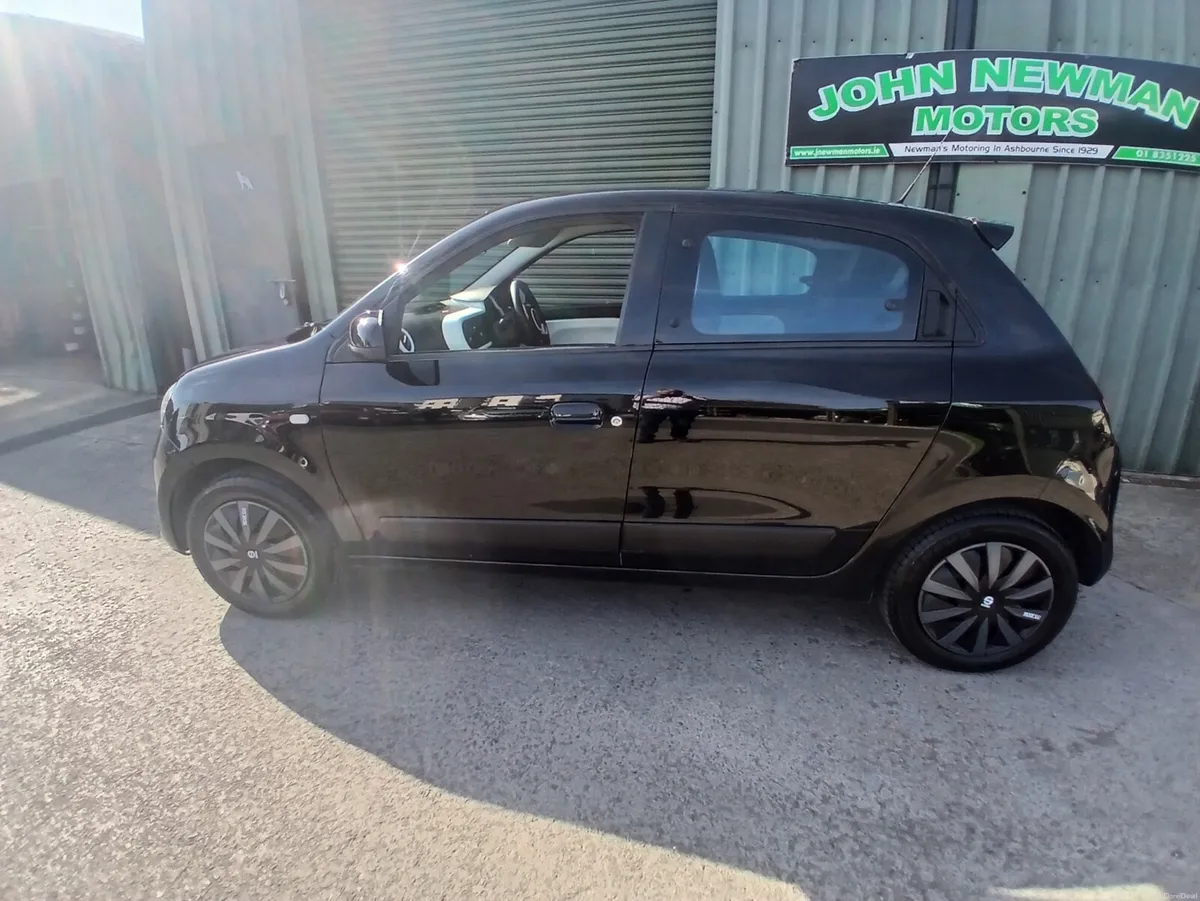 Renault Twingo 2016  5dr - Image 4