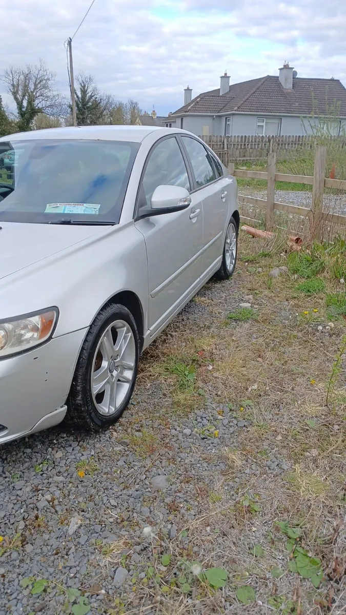 Volvo 2010 Volvo s40 1.6 diesel manual nct 04/2027 - Image 3