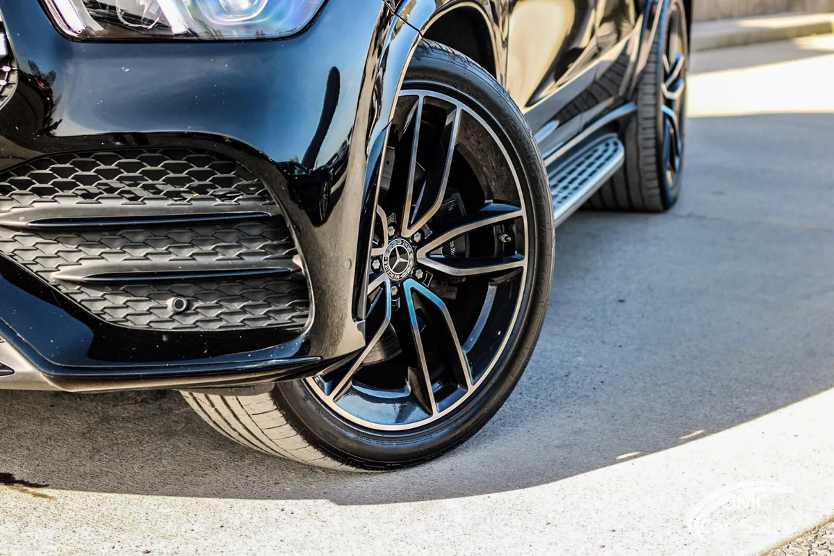 HIGH SPEC 2022 MERCEDES BENZ GLE 350 - Image 2
