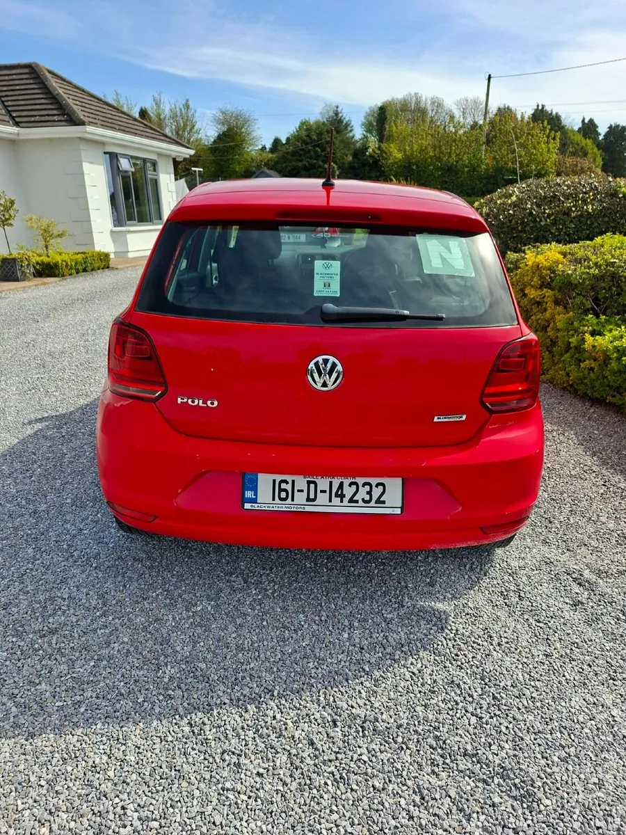 Volkswagen Polo 2016 - Image 2