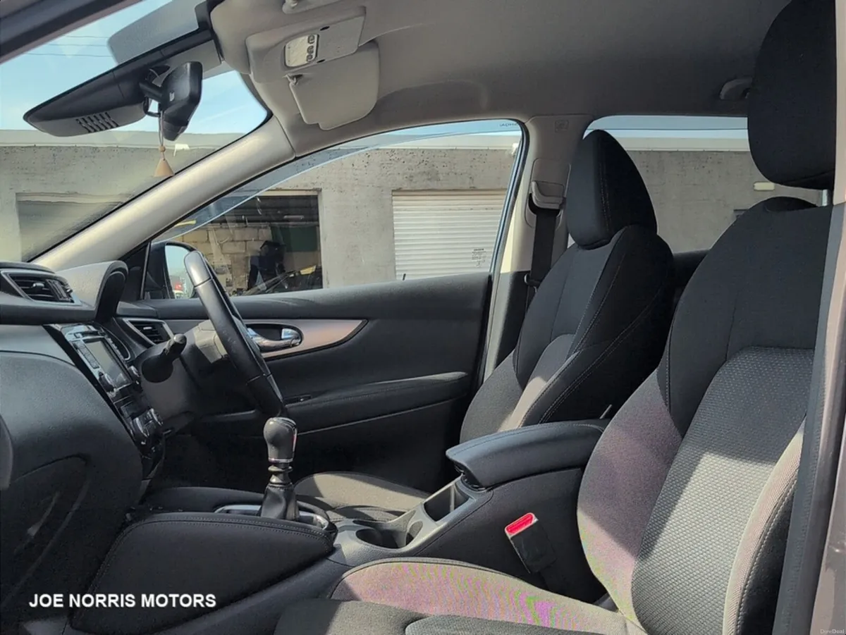 Nissan Qashqai 1.5 DCI N-CONNECTA 5DR - Image 4