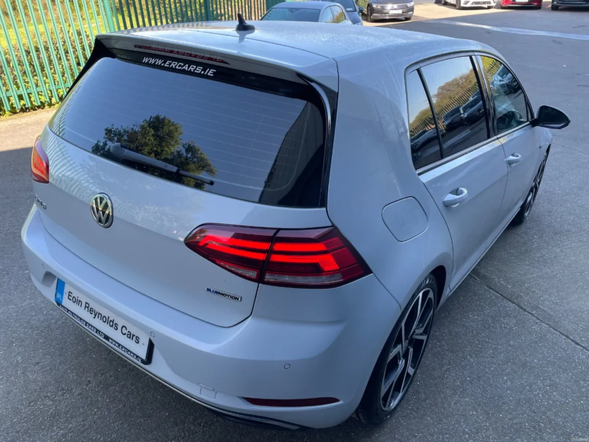 Volkswagen Golf 1.5 SE NAV TSI EVO 130PS 5DR - Image 4