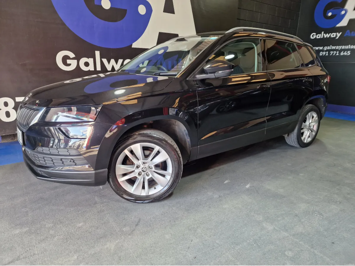 Skoda Karoq SE TECHNOLOGY **SAT NAV, PARKING SENSO - Image 4