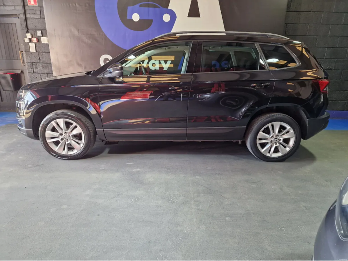 Skoda Karoq SE TECHNOLOGY **SAT NAV, PARKING SENSO - Image 5