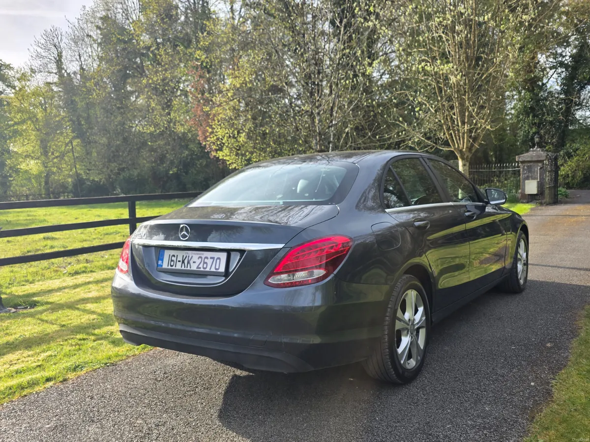 Mercedes-Benz 2.1 Litre Sport 190bhp - Image 3