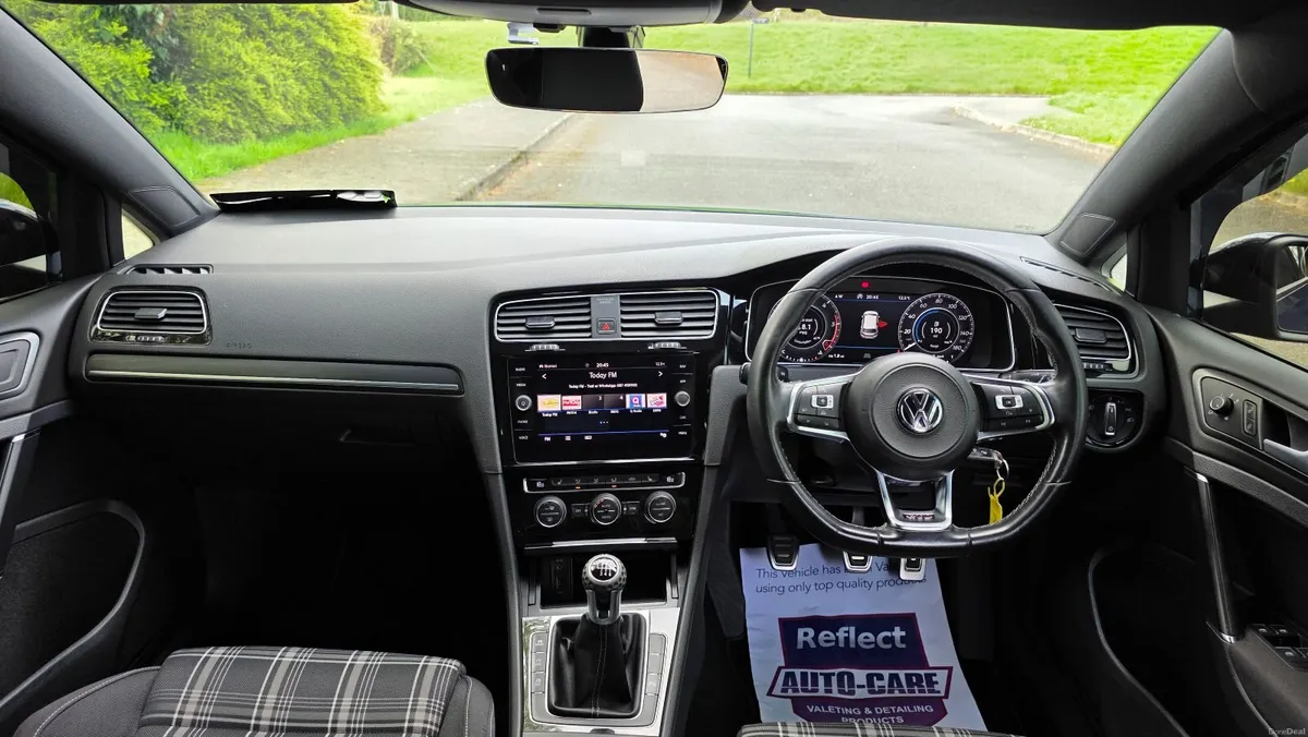 Volkswagen Golf 2018 GTD - Image 3