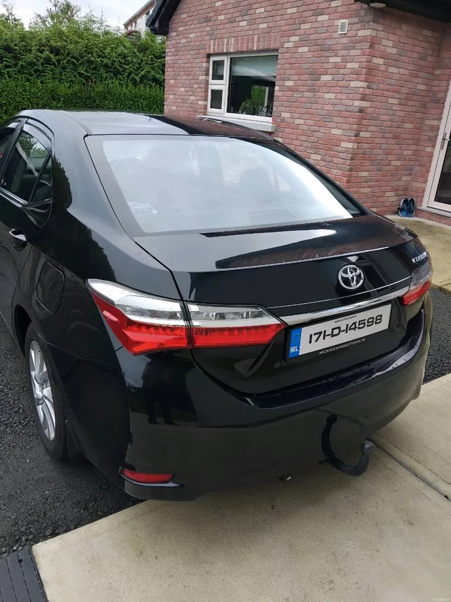 Toyota corolla - Image 2