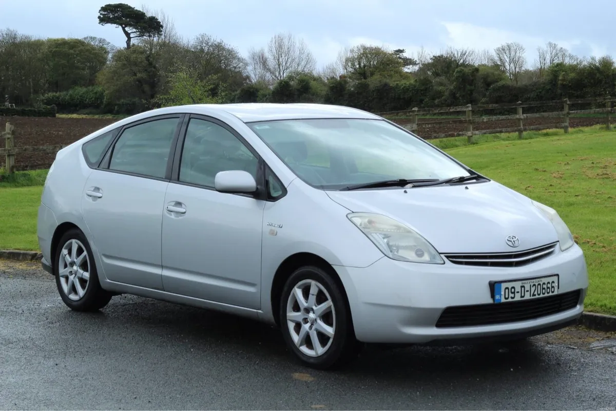 Toyota Prius - Image 1