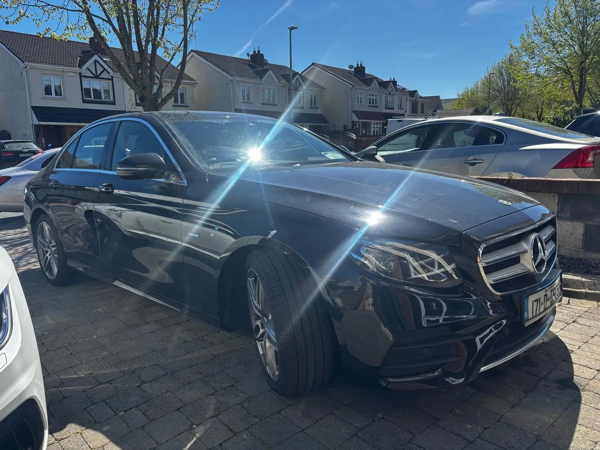 Mercedes e350 e hybrid premium amg - Image 1
