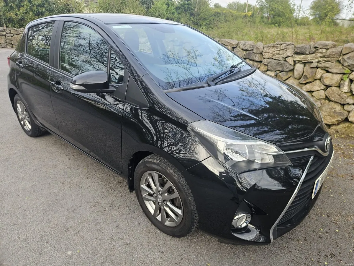 2016 Toyota Yaris Luna Manual Petrol - Image 3
