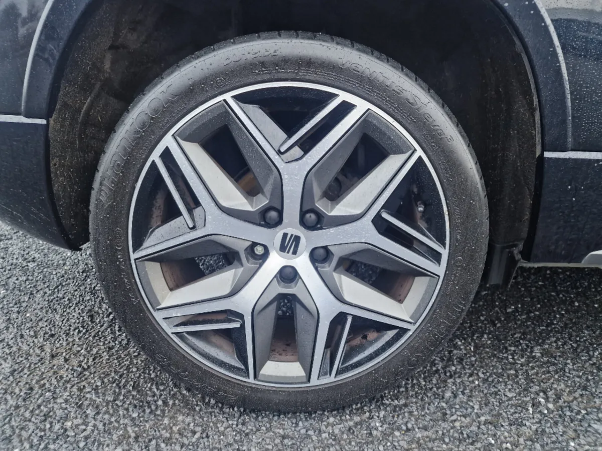 Volkswagen Tiguan R-LINE - SEAT ATECA FR 2.0tdi 15 - Image 4