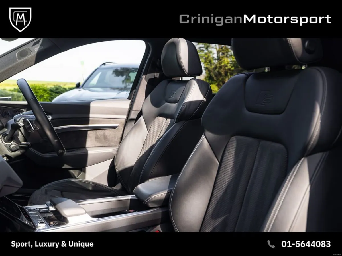Audi e-tron 50 S-Line Black Edition - Image 3