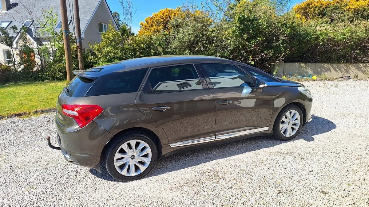 2013 Citreon DS5 Hatch - Image 3