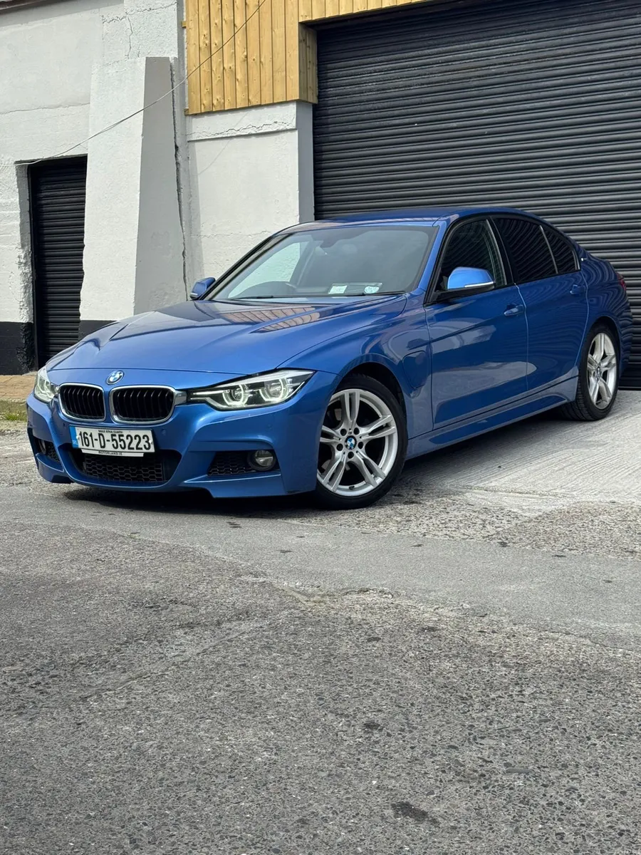BMW 3-Series 2016 330E - Image 4