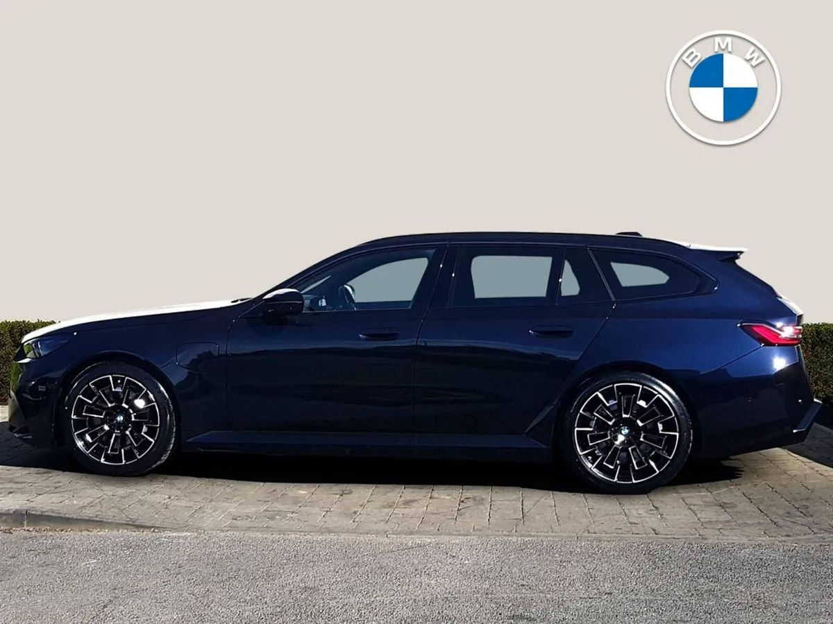BMW M5 M5 Touring - Image 4