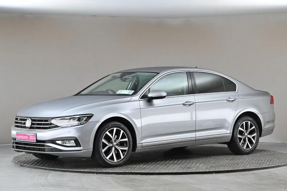 Volkswagen Passat 2.0TDI ELEGANCE 6SPD 150BHP - Image 4