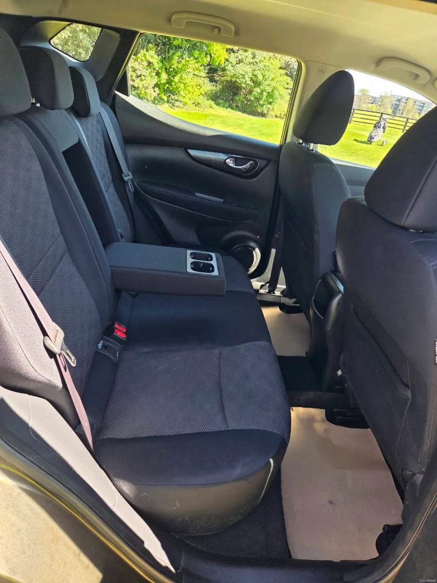 2015 NISSAN QASHQAI AUTOMATIC - Image 3
