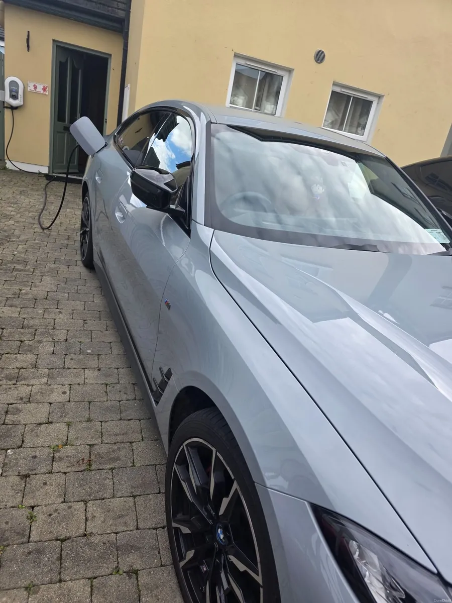 BMW i4 M50 Pro - Edition 2023 - Image 4