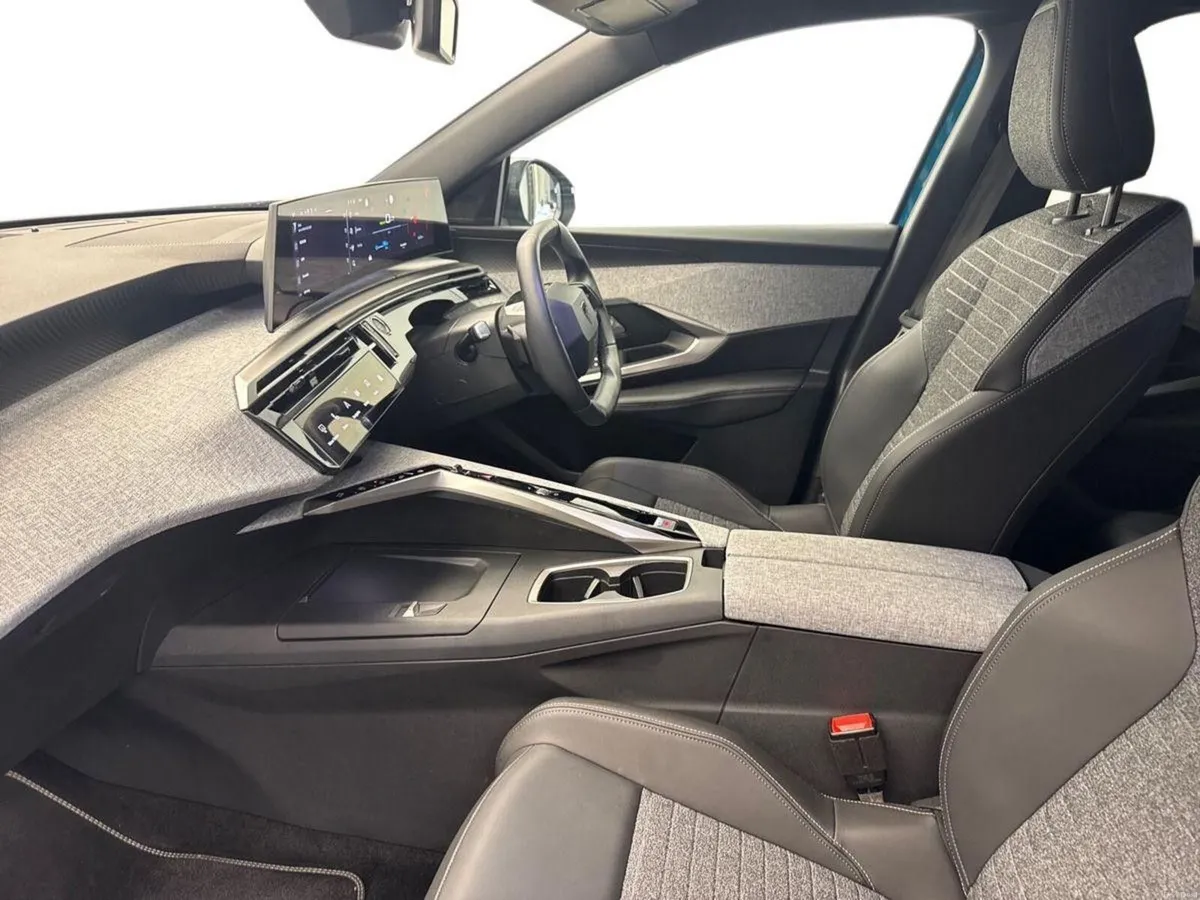 Peugeot 3008 E ALLURE *SPECIAL OFFER* €100 PER WEE - Image 2