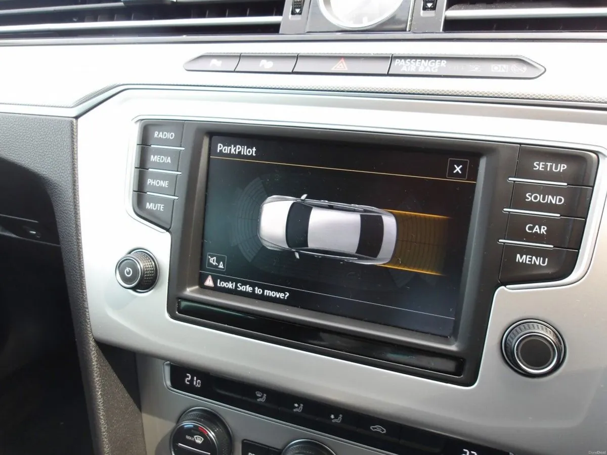 Volkswagen Passat 1.6 TDI 120HP Comfortline - Image 2