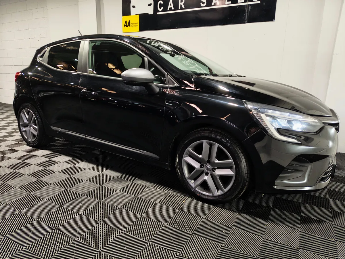 Renault Clio 2022 1.0 PETROL 6 SPEED DYNAMIQUE EDI - Image 2