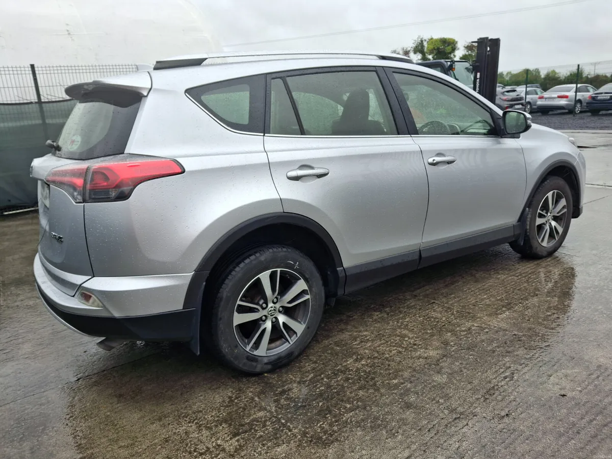 162 Toyota Rav-4 D4D - Image 3