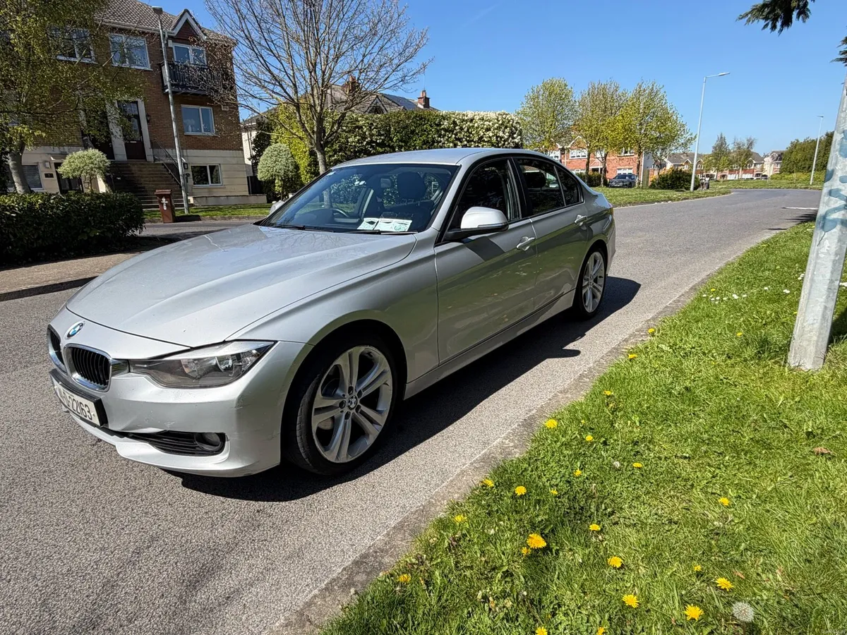 Bmw f30 320D  automatic - Image 2