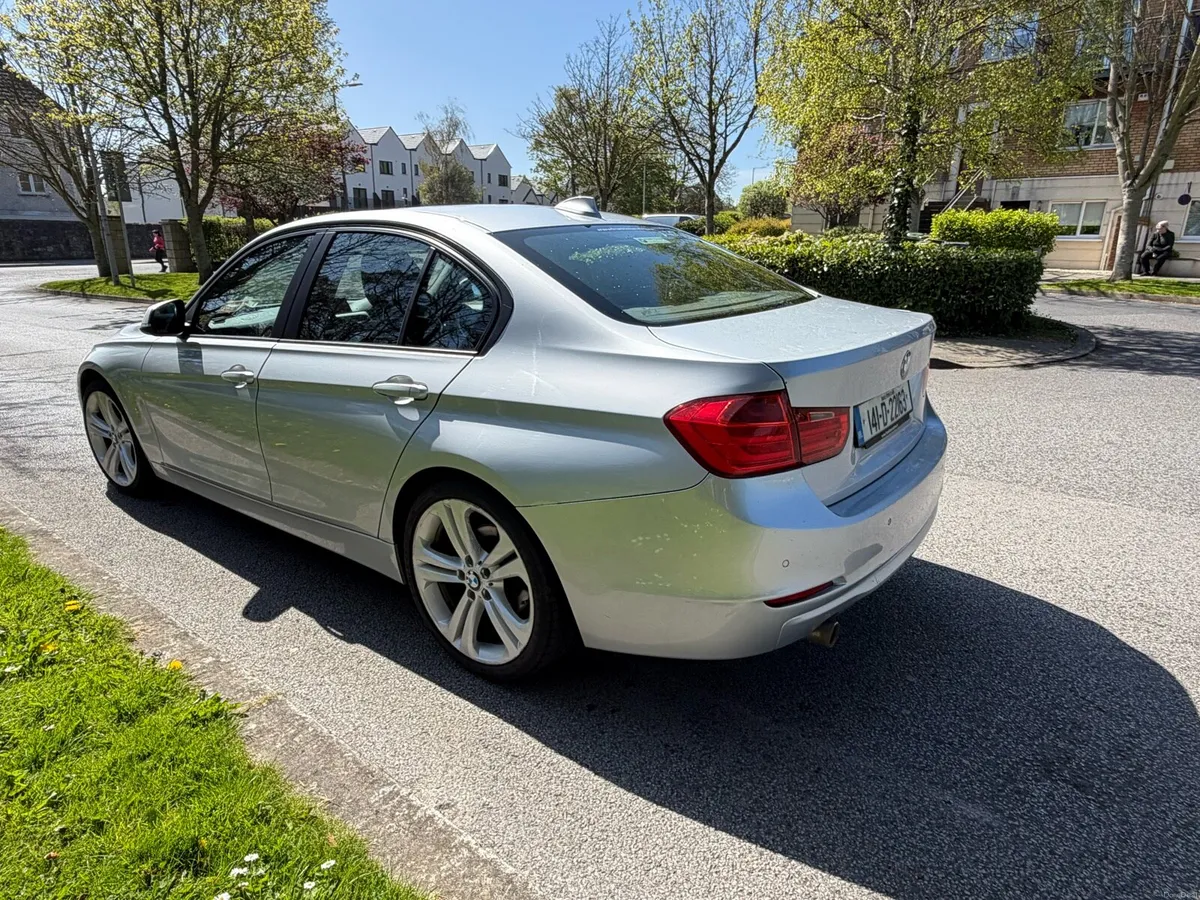 Bmw f30 320D  automatic - Image 3