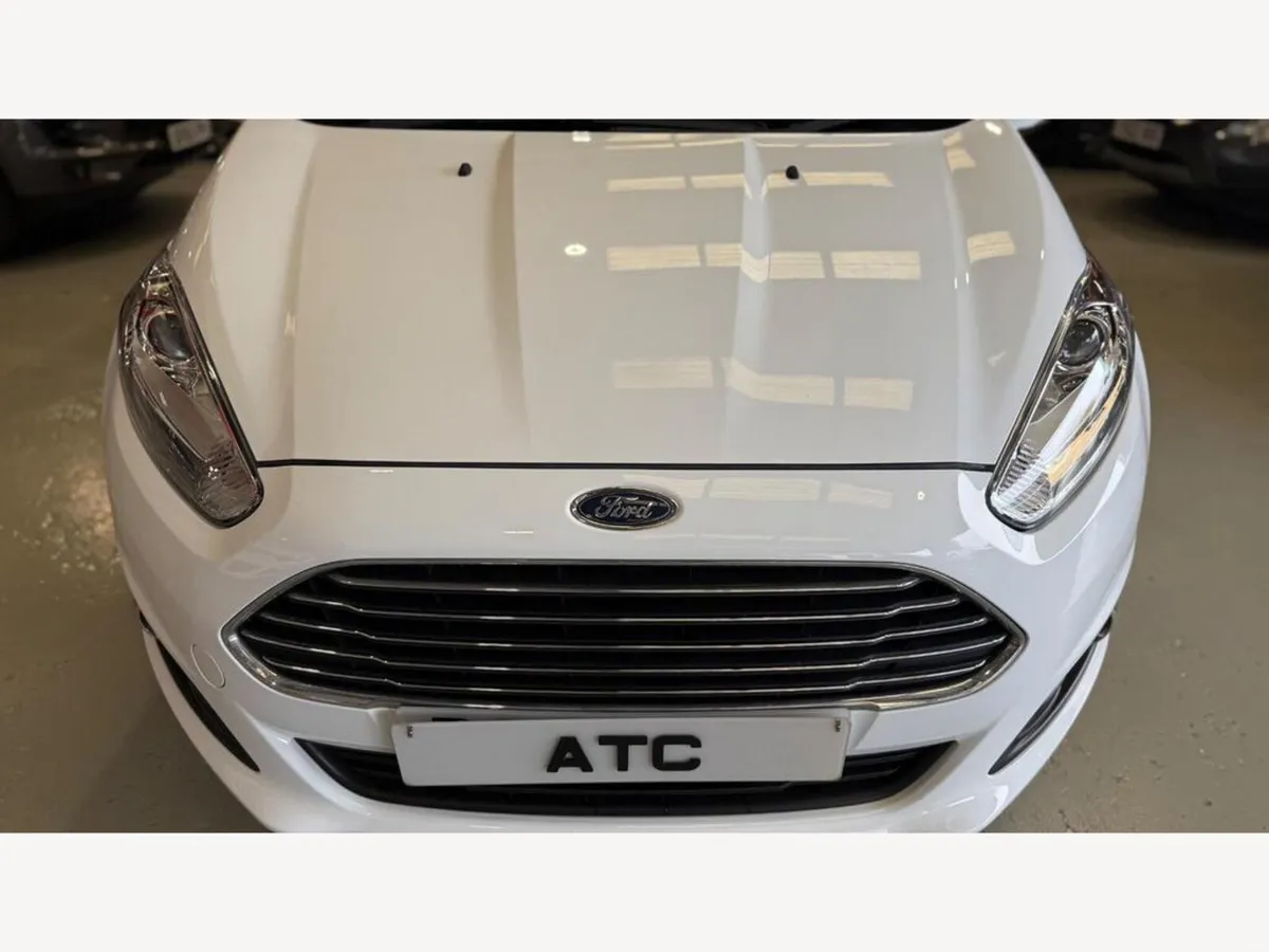 2015 Ford Fiesta T Zetec - Image 6