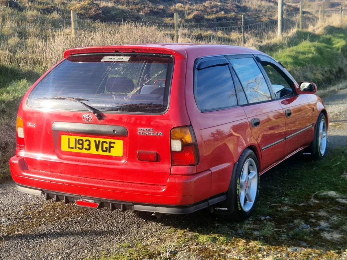 E10 corolla estate - Image 4