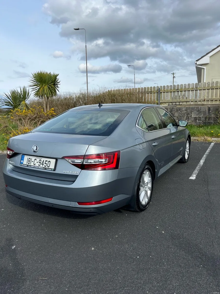 Skoda Superb 2018 1.6TDI 120hp Automatic - Image 4
