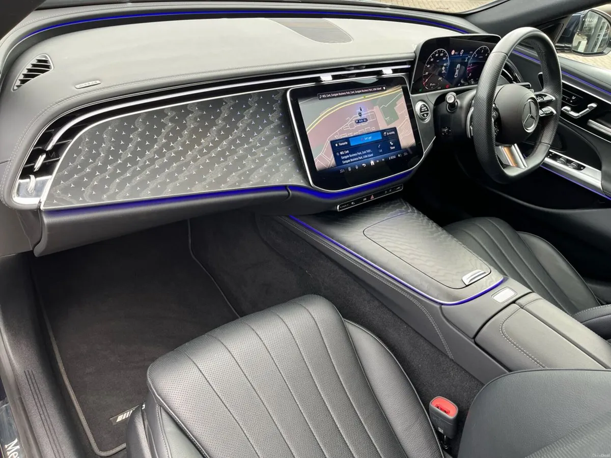 Mercedes-Benz E-Class E 220D AMG Line Saloon MHEV - Image 6