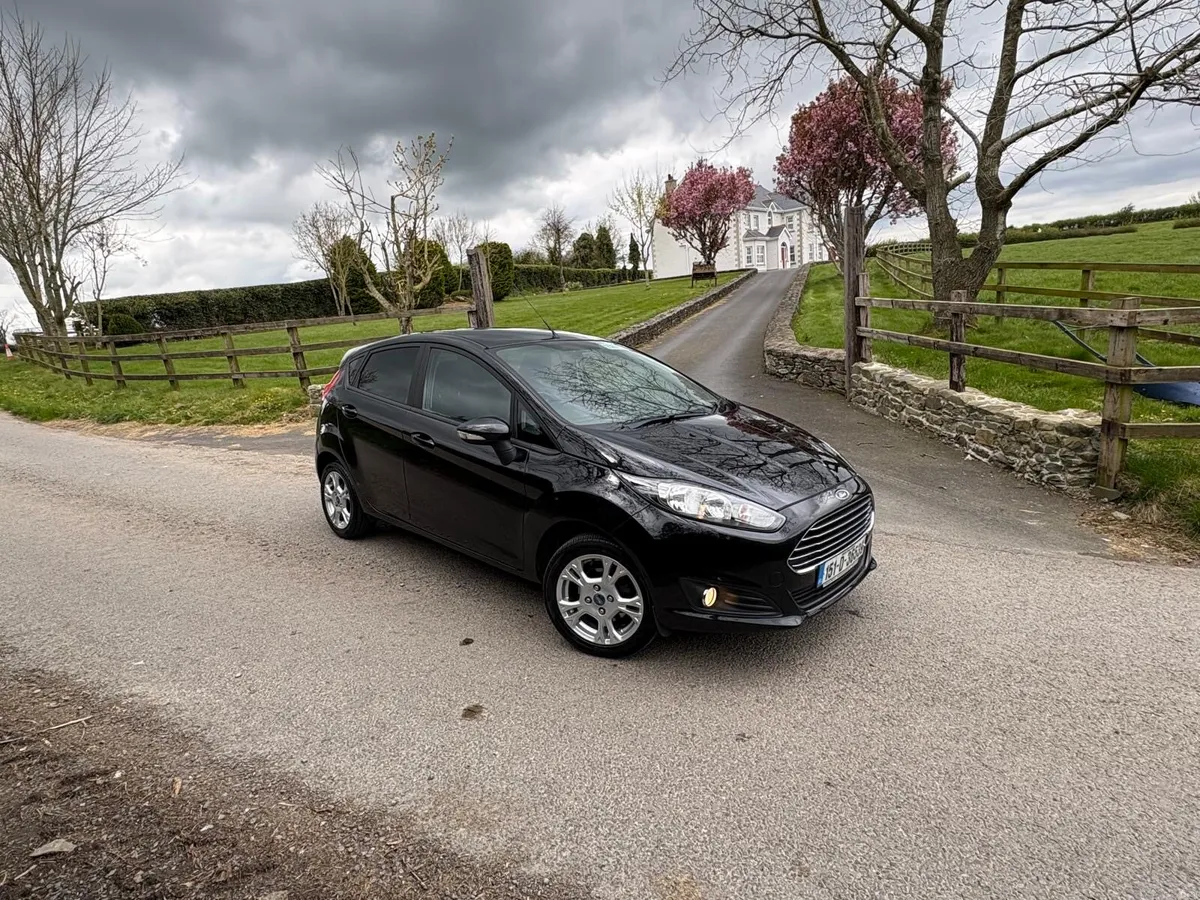 Ford Fiesta 1.0 ZETEC *LIKE NEW/CHEAP* - Image 1