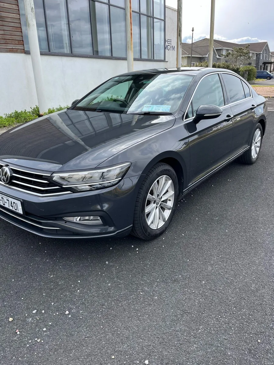 Volkswagen Passat 2020(2) 2.0TDI 150hp manual - Image 1