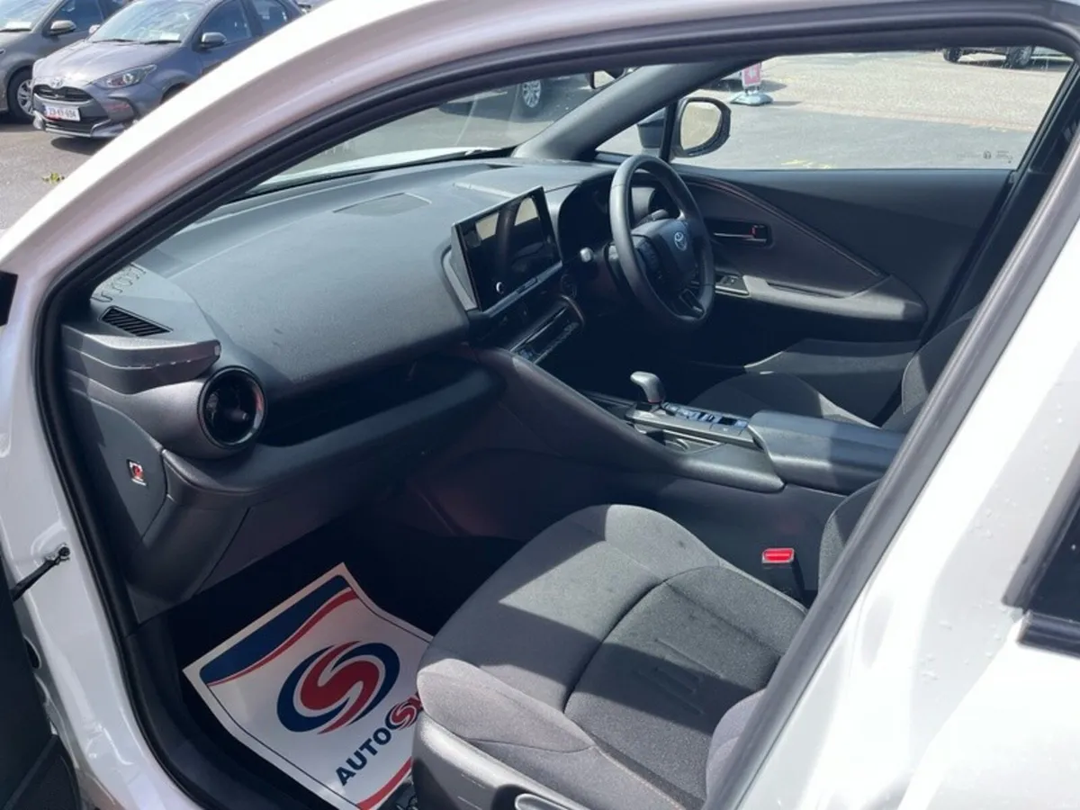 Toyota C-HR Hybrid SPort - Image 6