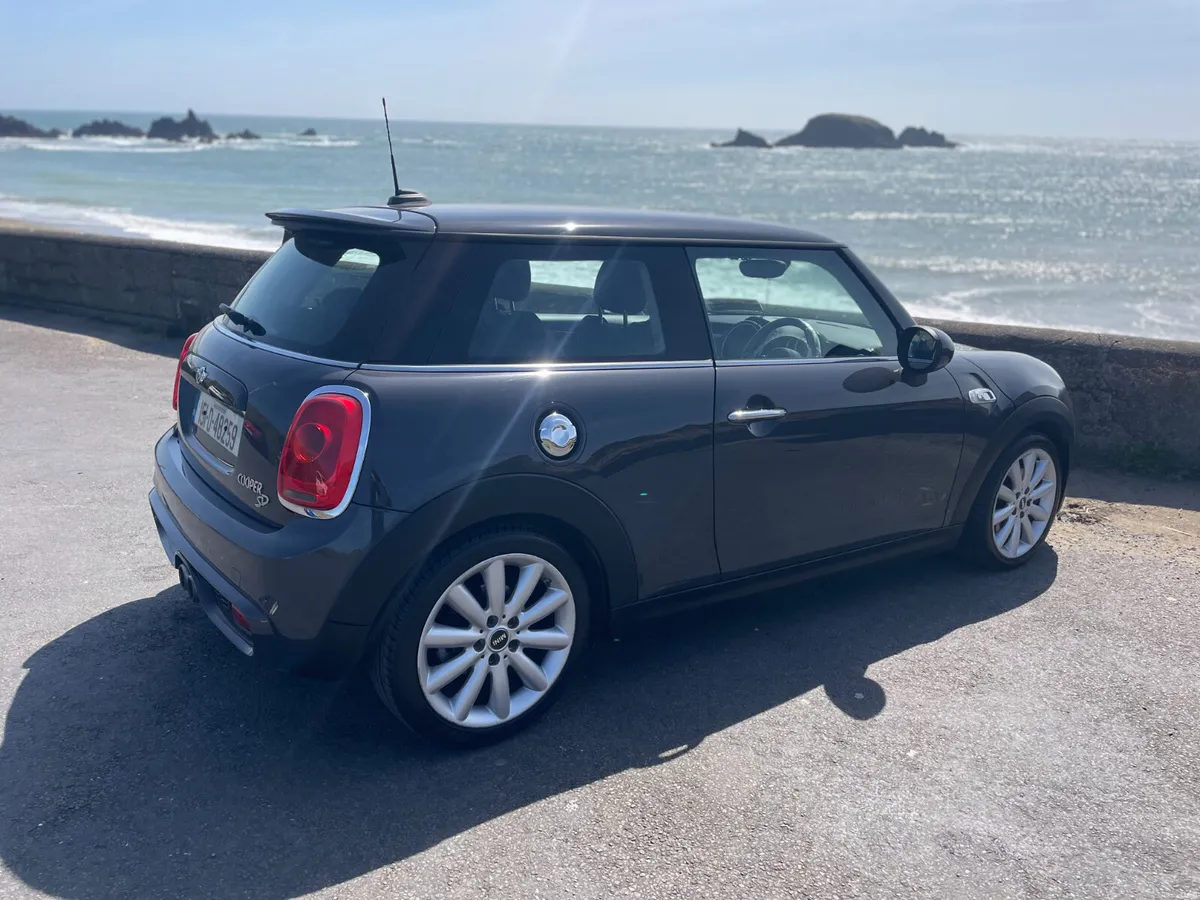 151 Mini Cooper  S 170BHP.. Low KMs.. V Clean - Image 4