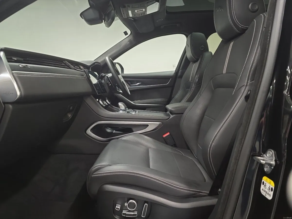 Jaguar F-pace F-Pace Estate Special Editions R-Dyn - Image 3