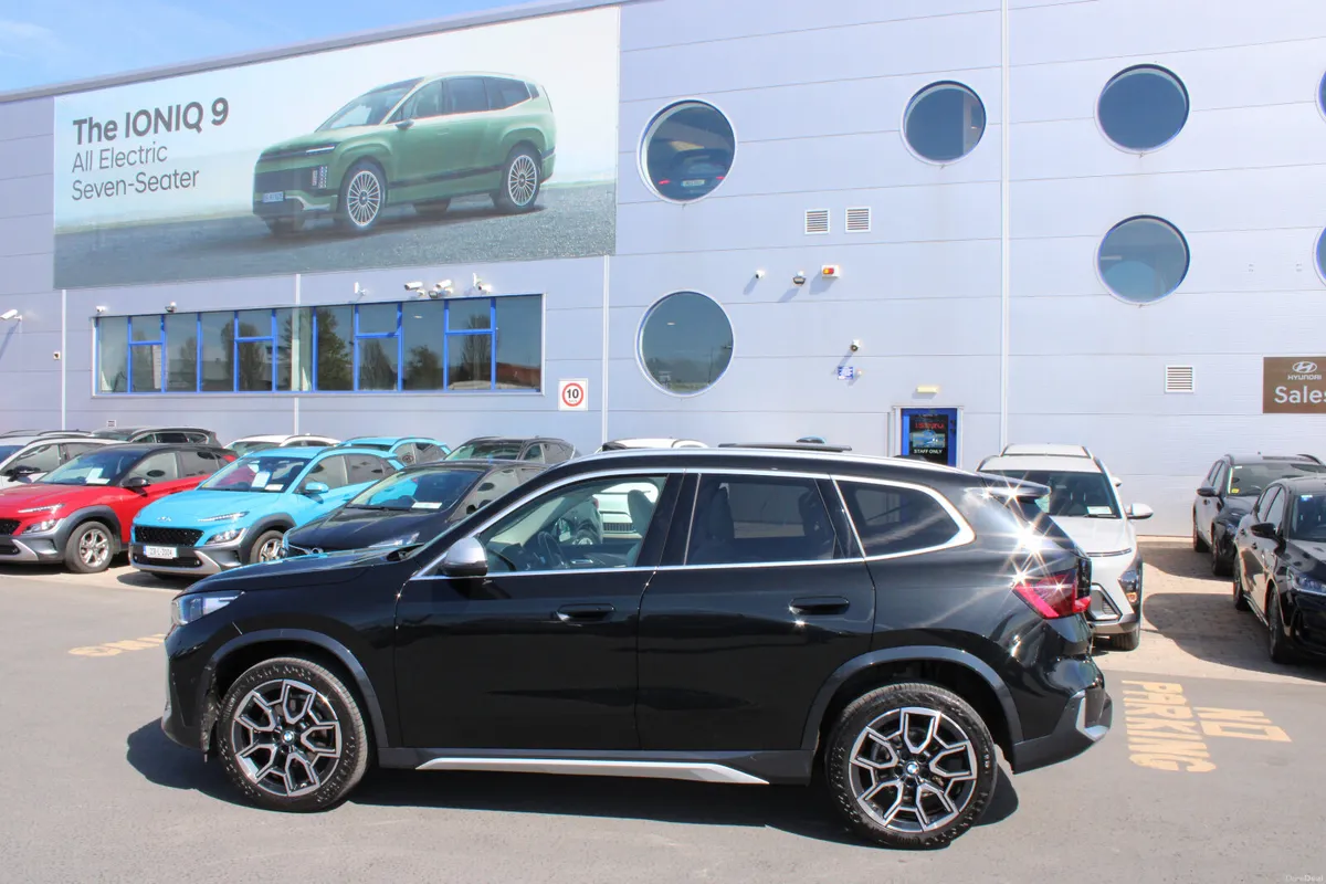 BMW X1 2023 - Image 2