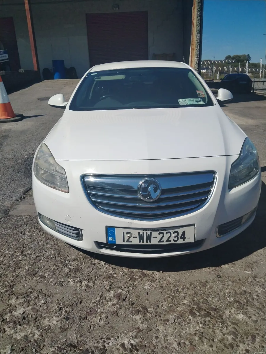 Vauxhall Insignia 2012 - Image 1