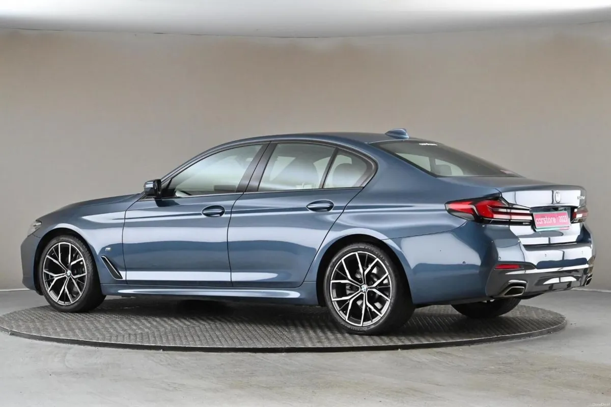 BMW 5-Series 520D M SPORT PRO**BLACK LEATHER**FULL - Image 6