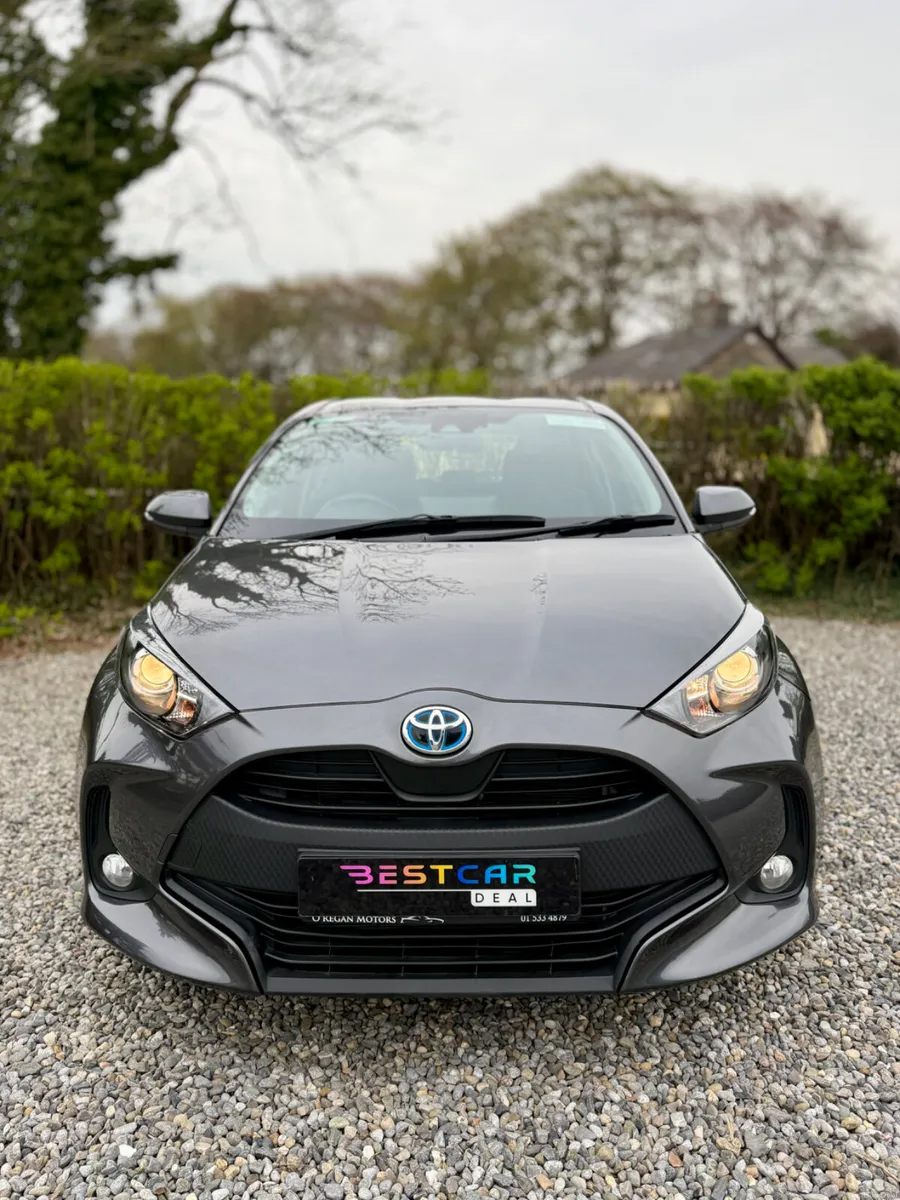 2022 Toyota Yaris 1.5 Hybrid Luna Automatic - Image 4
