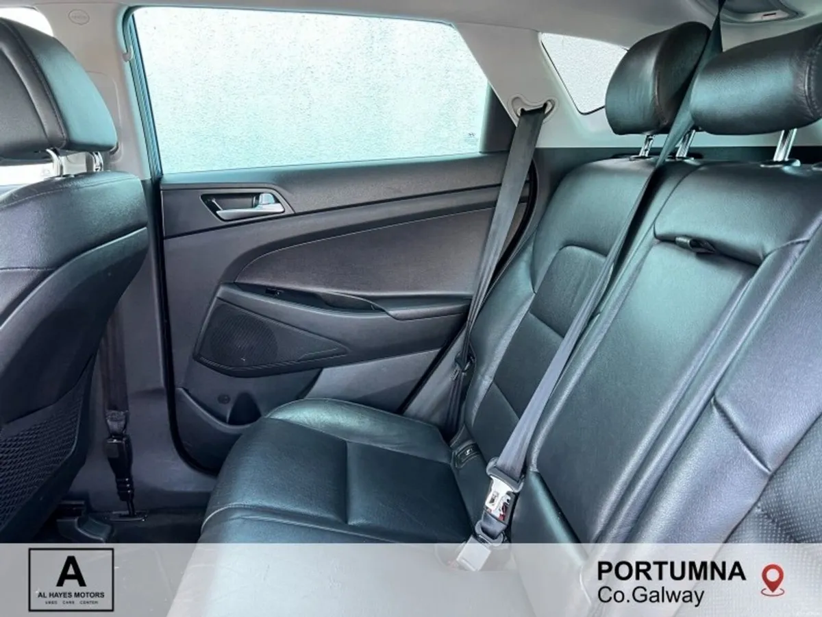 Hyundai Tucson 1.7 D Executive *LEATHER SEATS* - Image 6