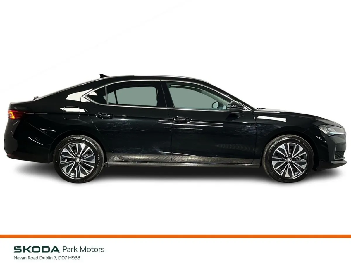 Skoda Superb Selection DSG 2.0 TDI 150BHP - Revers - Image 6