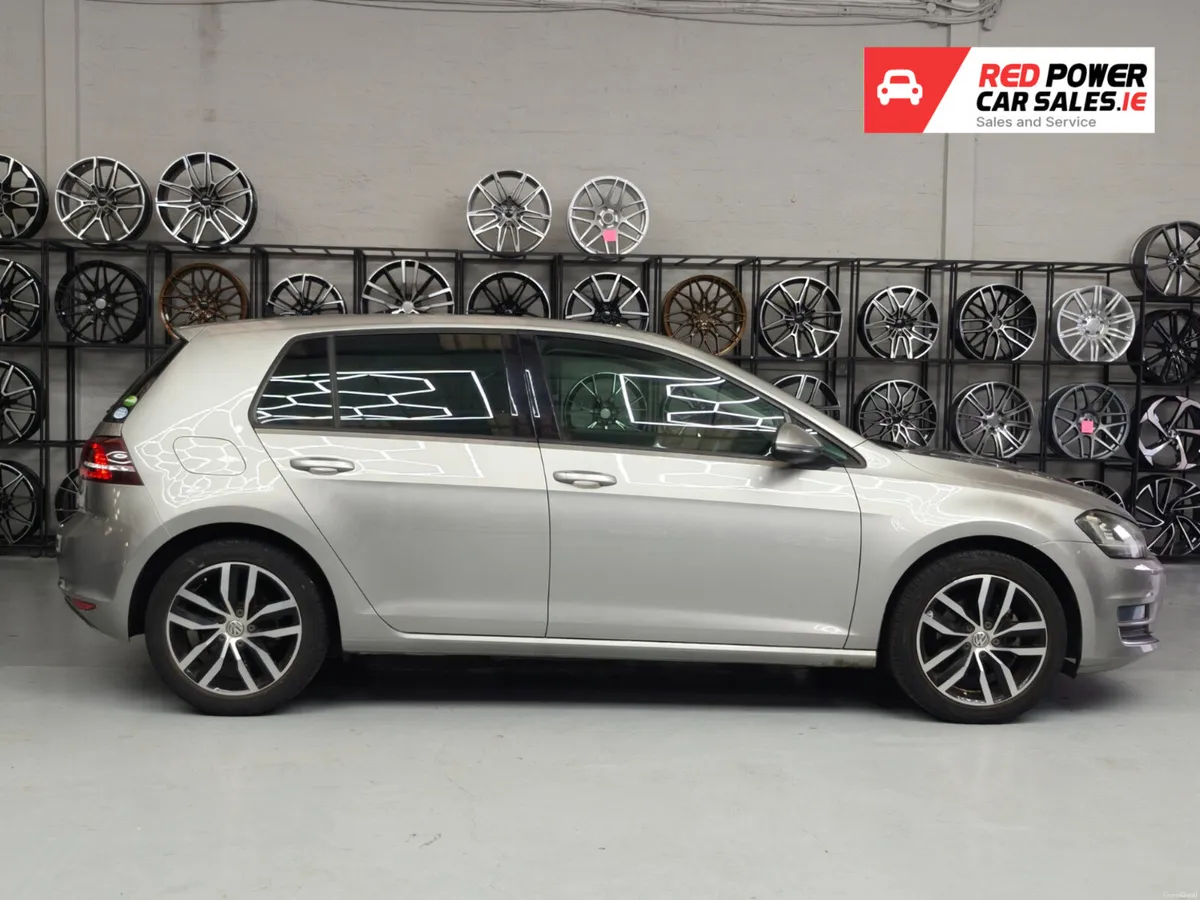 2014 Volkswagen Golf BLUEMOTION HIGHLINE - Image 4