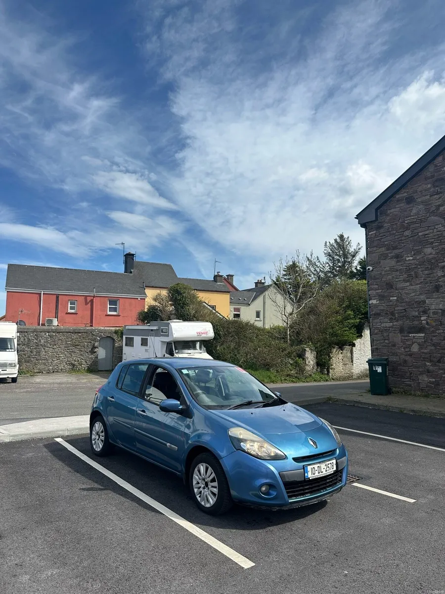 2010 Renault Clio 1.5D - Image 1