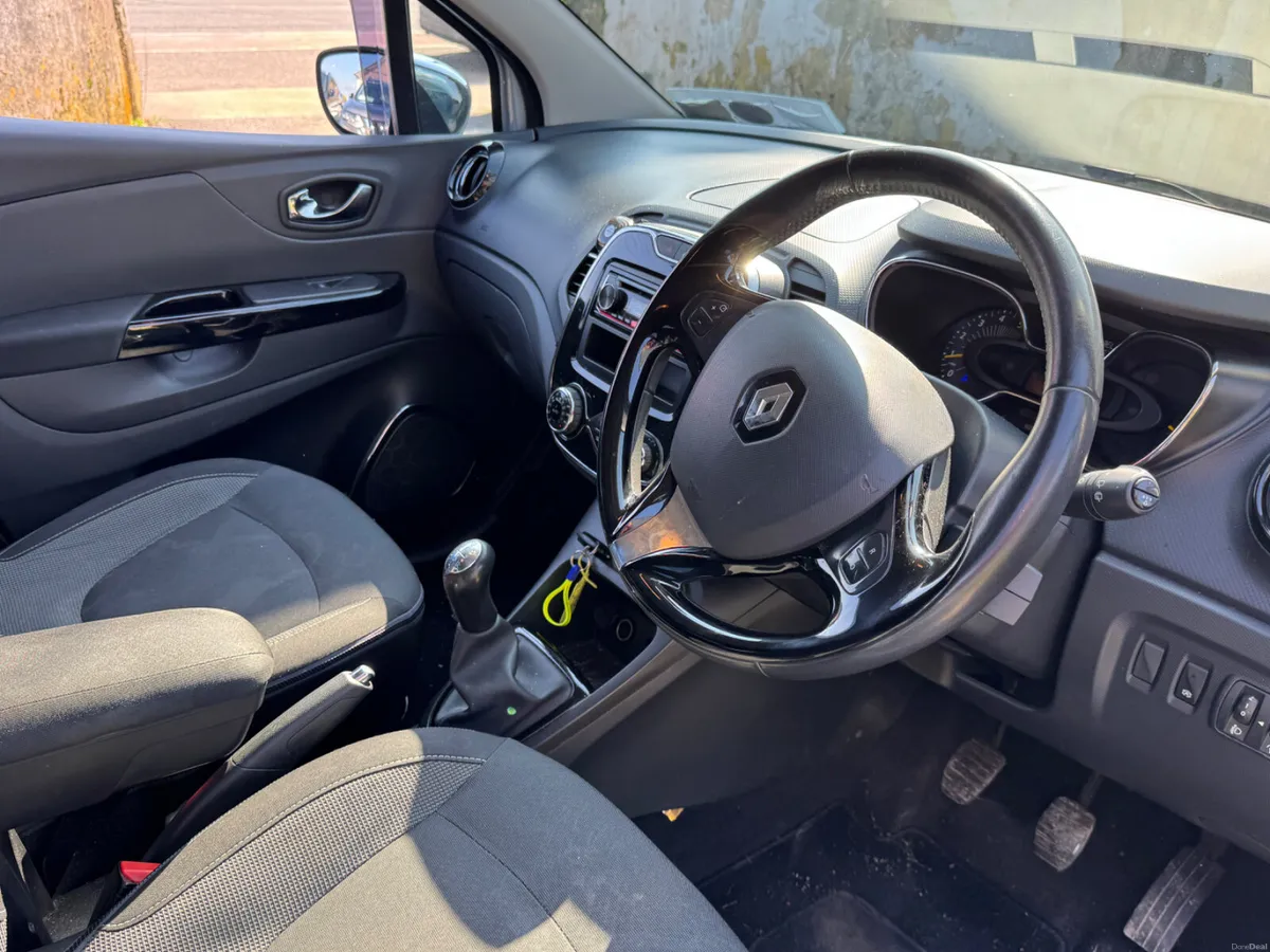 Renault Captur low mileage. - Image 6