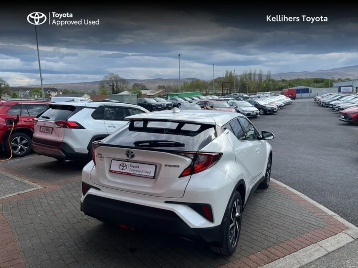Toyota C-HR 1.8 HYBRID SPORTMONO 4DR SPORT AUTO - Image 2