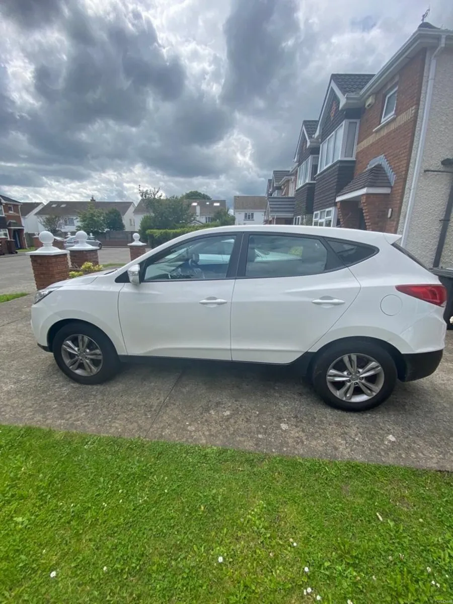 Hyundai ix35 2012 - Image 2
