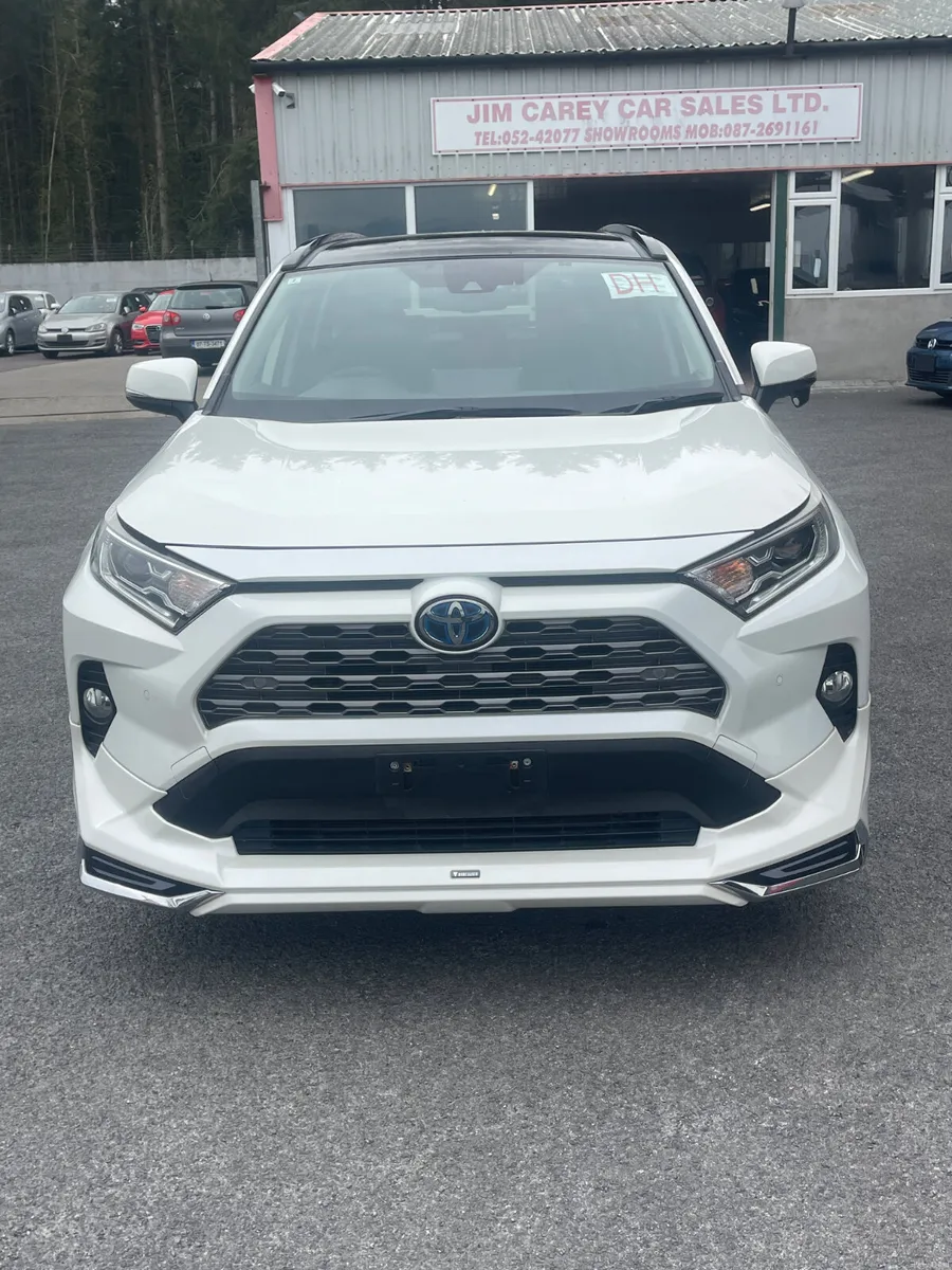 2020-1 Toyota RAV4 - Image 2