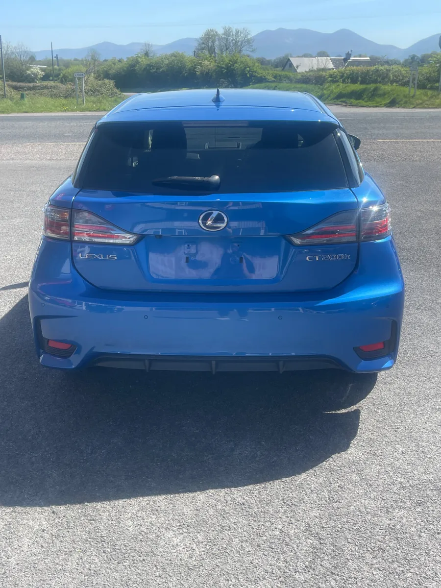 2017-2 Lexus CT 200H - Image 6